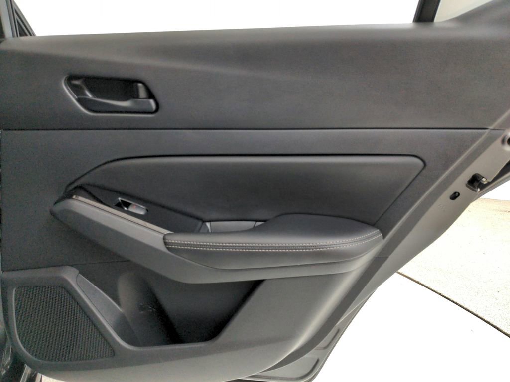 Used 2023 Nissan Altima 2.5 SV FWD image 30