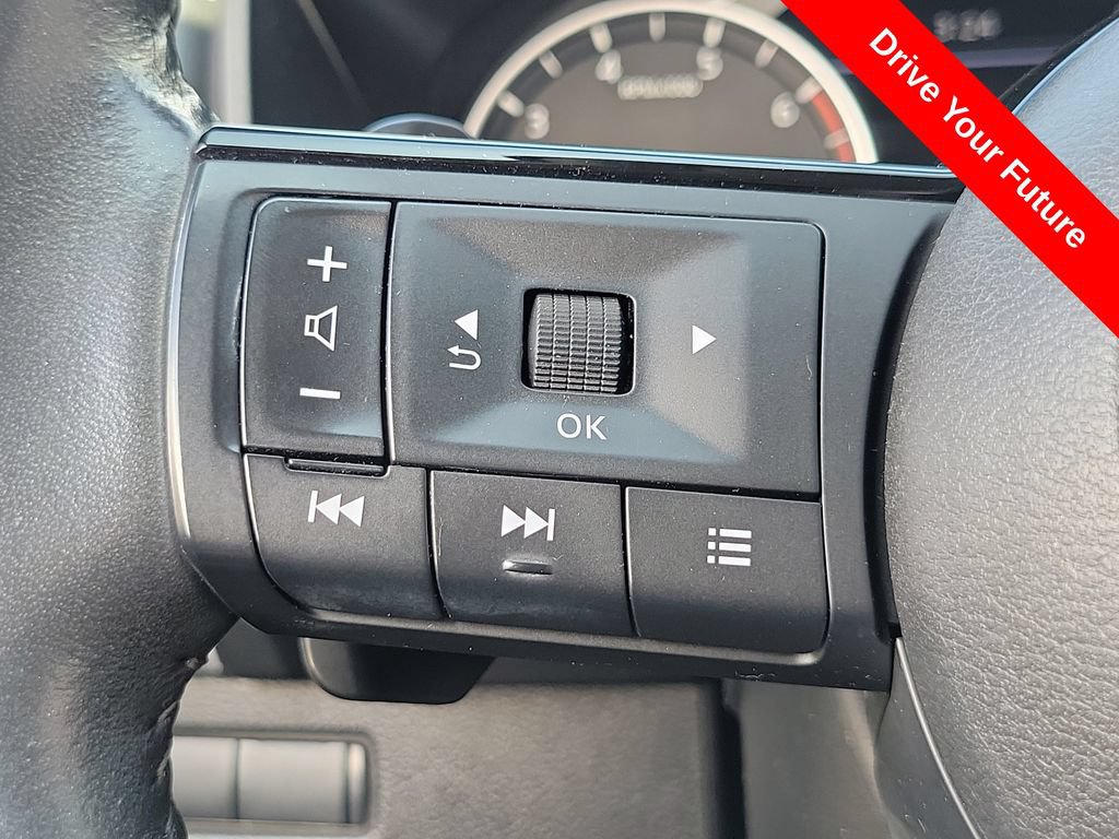 Used 2023 Nissan Rogue SL w/ SL Premium Package FWD image 5