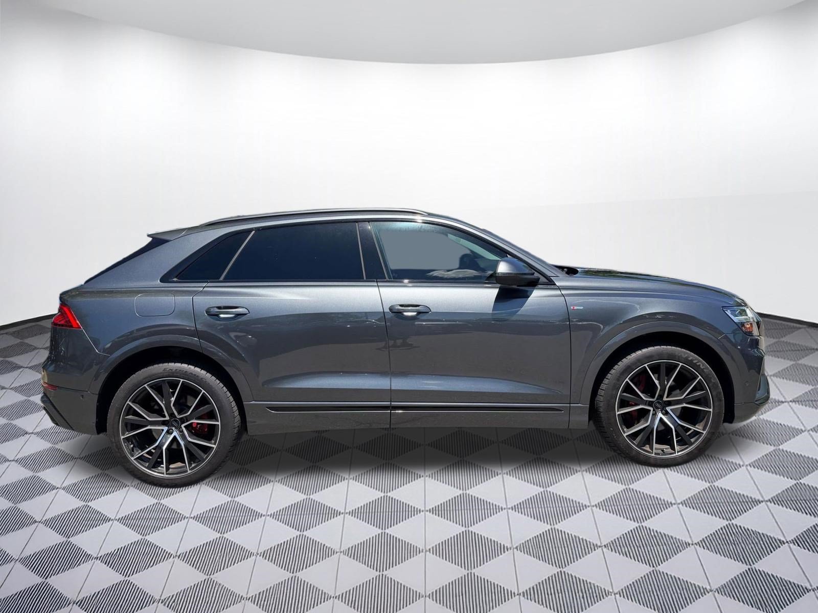 Used 2020 Audi Q8 Premium Plus w/ Premium Plus Package AWD/4WD image 8