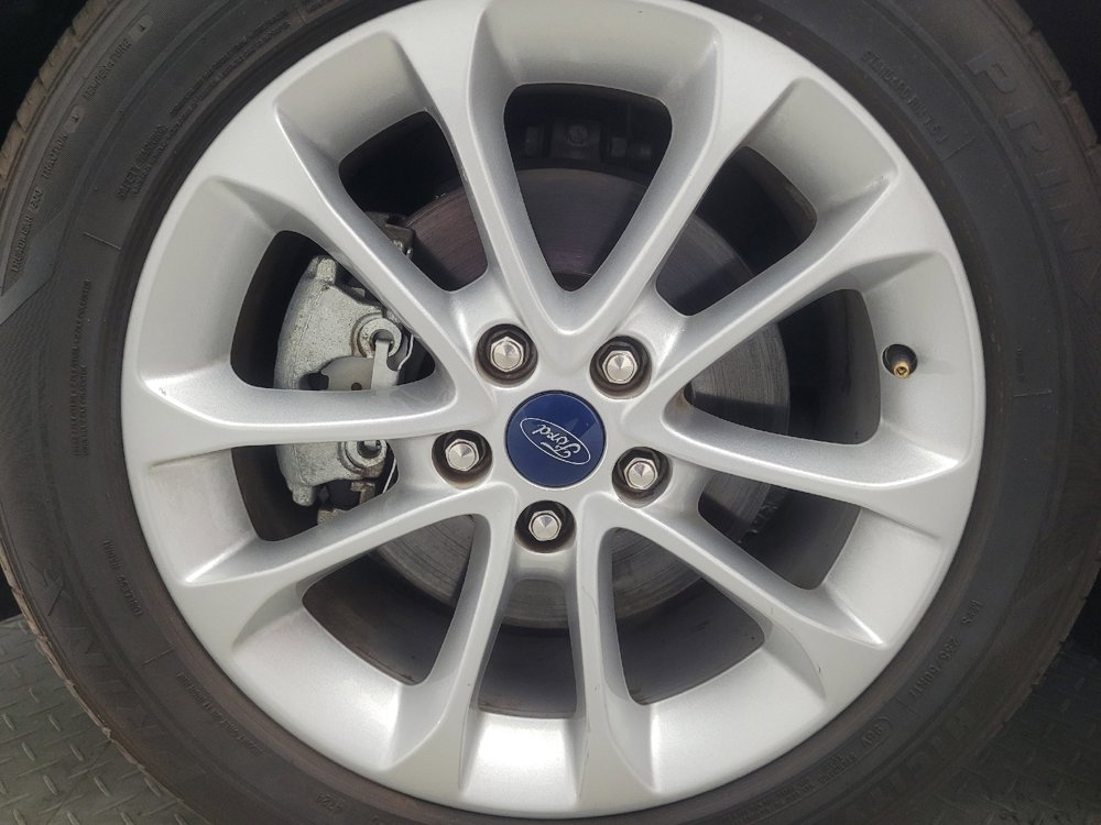 Used 2019 Ford Fusion SE FWD image 31