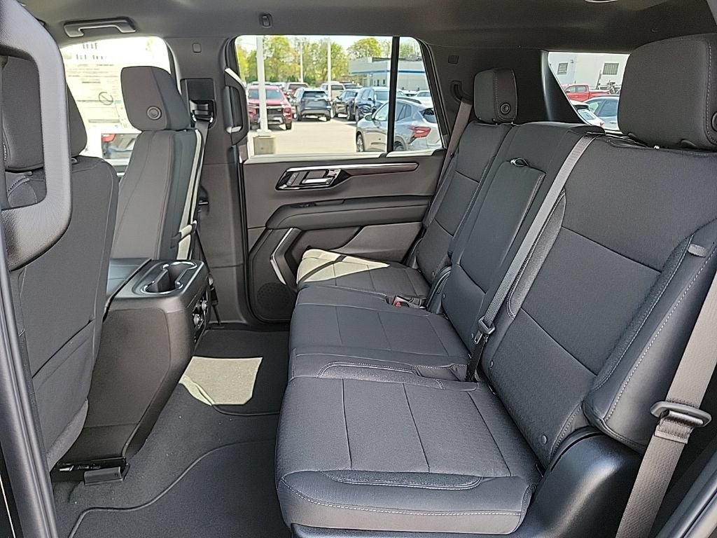 New 2026 Chevrolet Tahoe LS w/ LPO, Dark Essentials Package AWD/4WD image 28