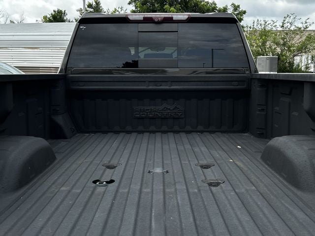 Used 2021 Chevrolet Silverado 3500 High Country AWD/4WD image 36