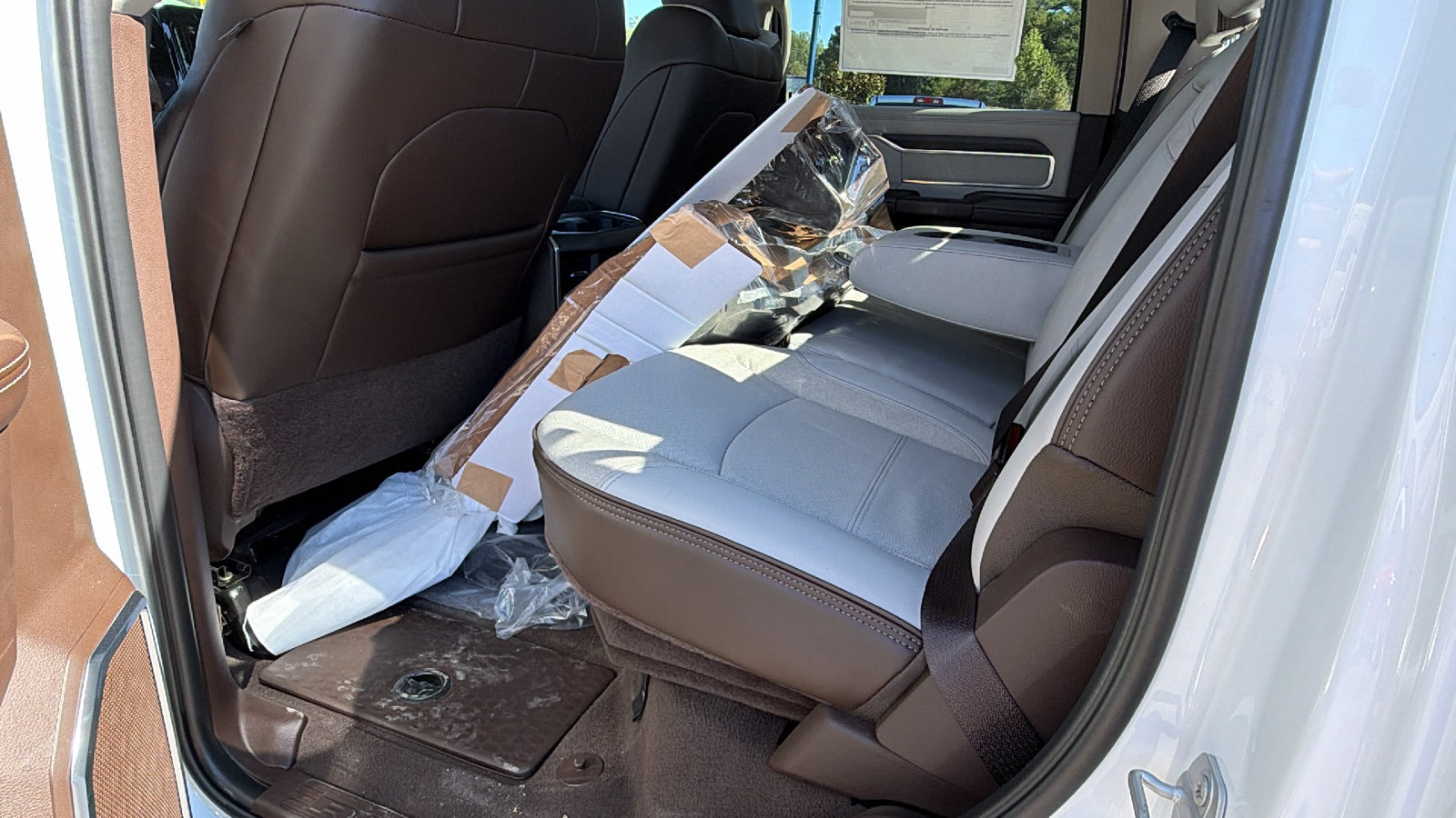 New 2027 RAM 2500 Laramie AWD/4WD image 20