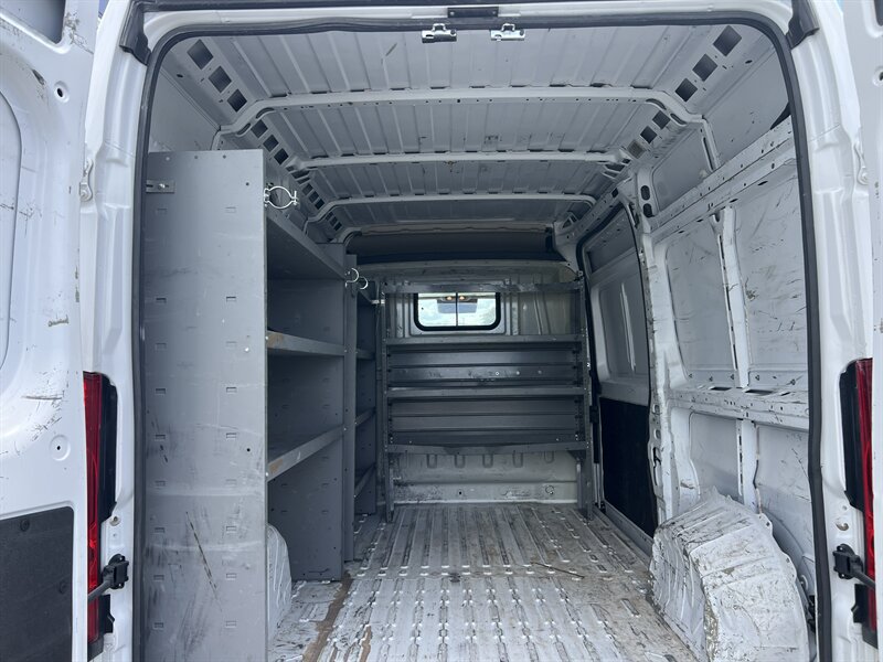 Used 2024 RAM ProMaster 2500 FWD image 9