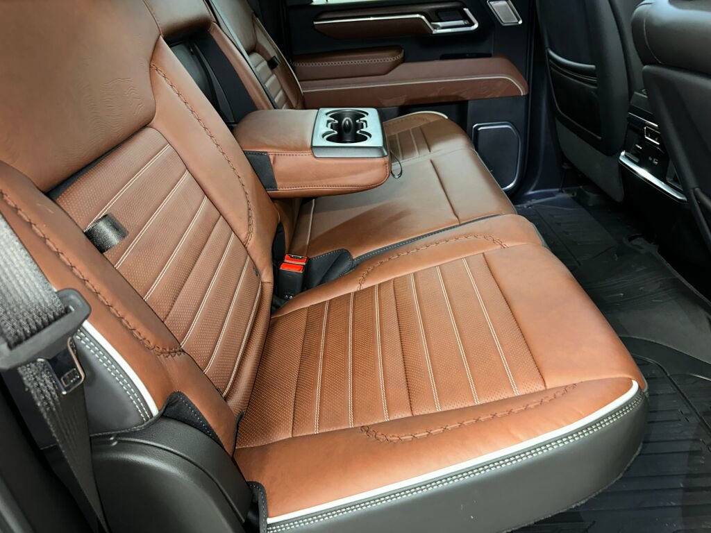 Certified 2025 GMC Sierra 2500 Denali Ultimate w/ Max Trailering Package image 36