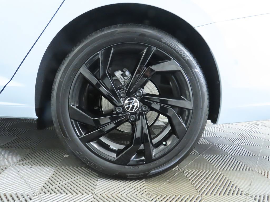 New 2026 Volkswagen Jetta SE image 31