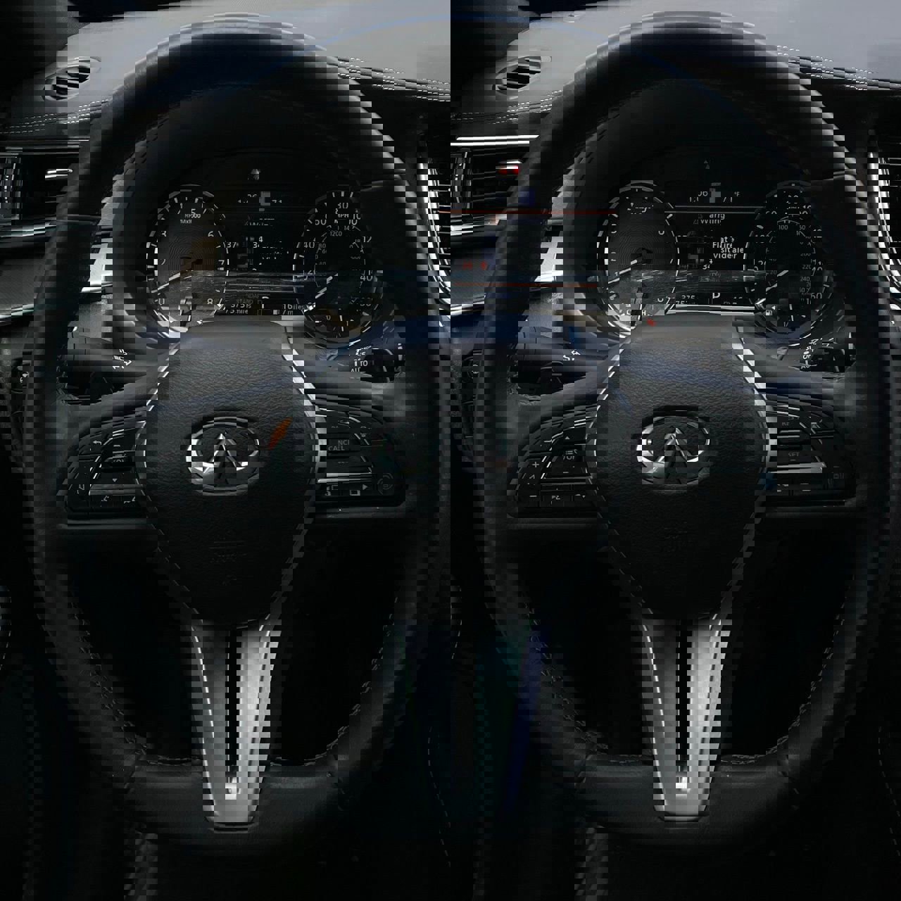 Used 2023 INFINITI QX55 Essential image 13