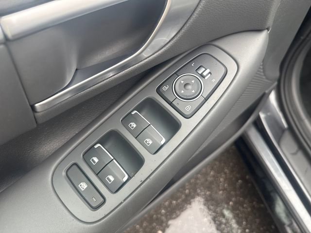 Used 2020 Hyundai Sonata SEL w/ Cargo Package image 11