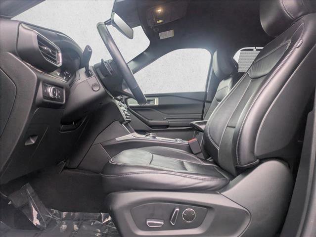 Used 2020 Ford Explorer Limited image 22