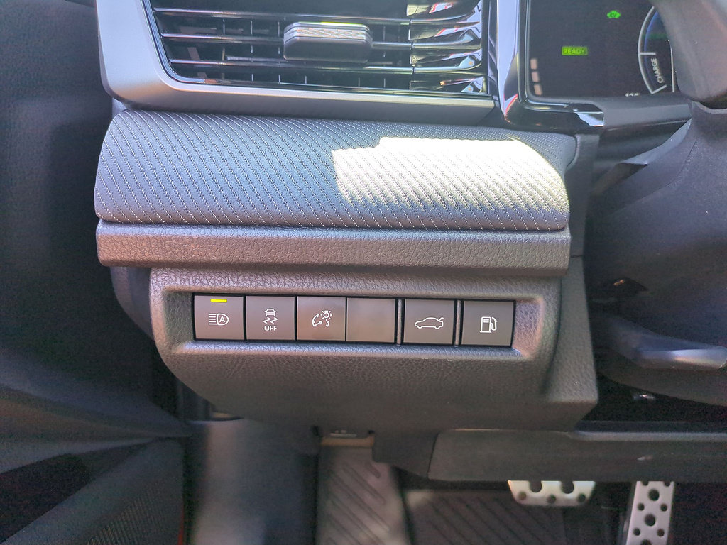 Used 2026 Toyota Camry SE FWD image 16