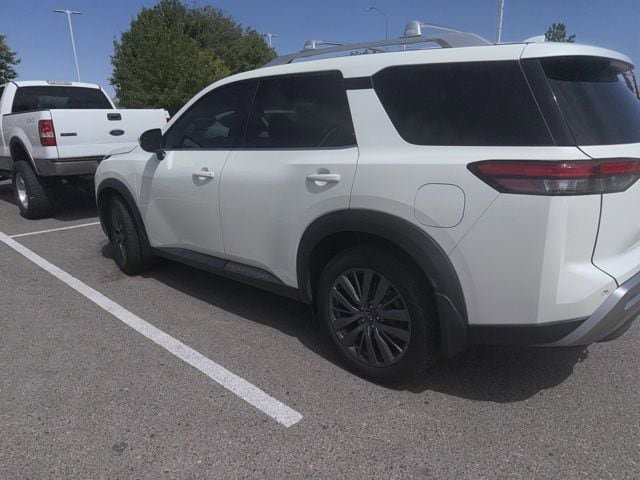 Certified 2022 Nissan Pathfinder SL w/ SL Premium Package AWD/4WD image 17