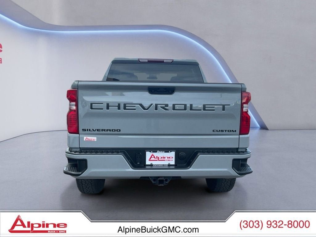 Used 2024 Chevrolet Silverado 1500 Custom image 4