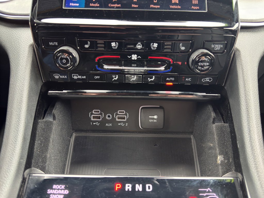 Certified 2022 Jeep Grand Cherokee Overland w/ Adv Protech Group III image 28