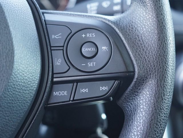 Certified 2024 Toyota RAV4 LE AWD/4WD image 18