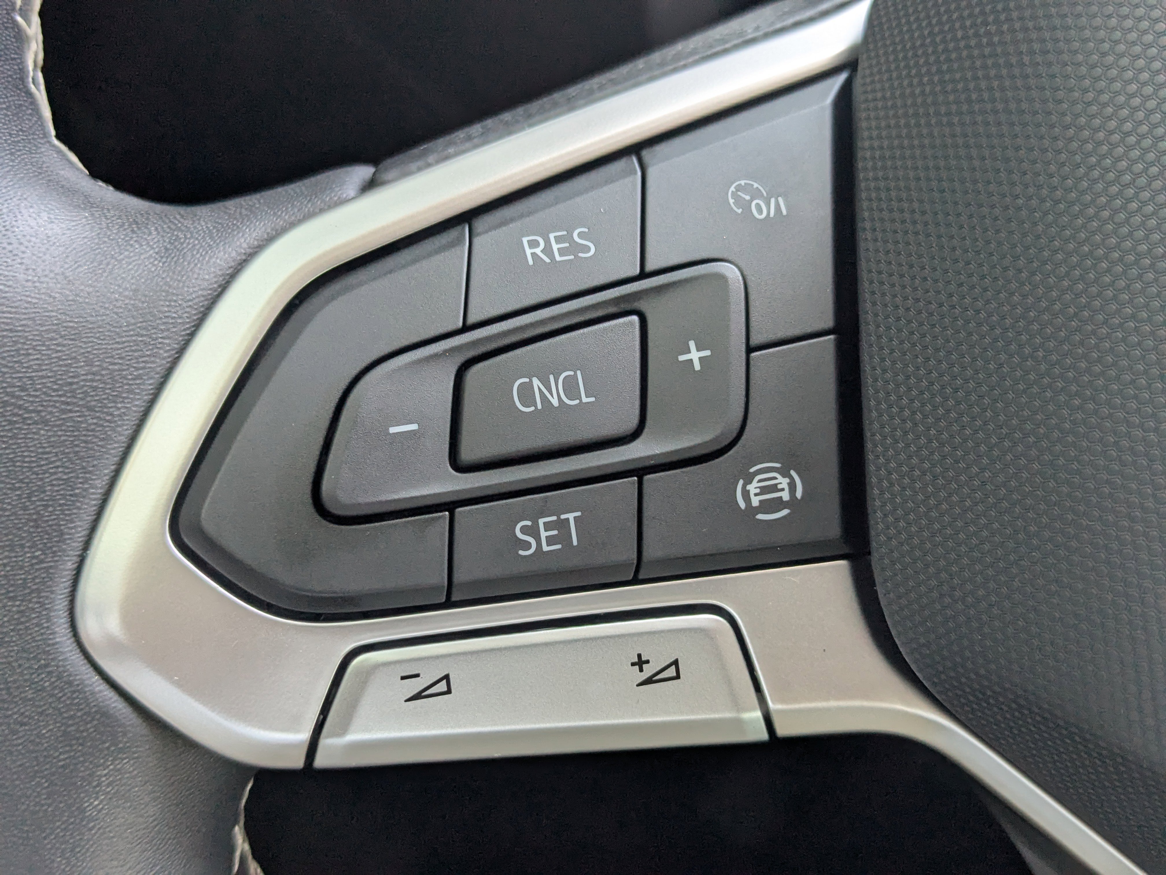 Used 2023 Volkswagen Taos S image 27