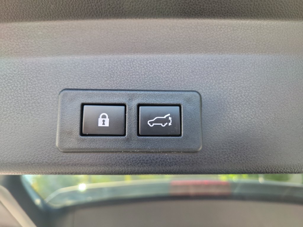 Used 2021 Subaru Ascent Limited w/ Technology Package AWD/4WD image 13