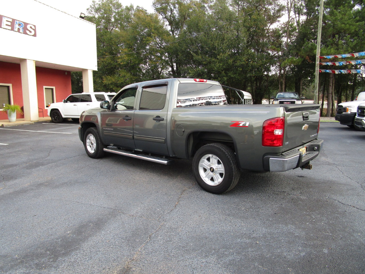 Used 2011 Chevrolet Silverado 1500 LT w/ All-Star Edition image 4