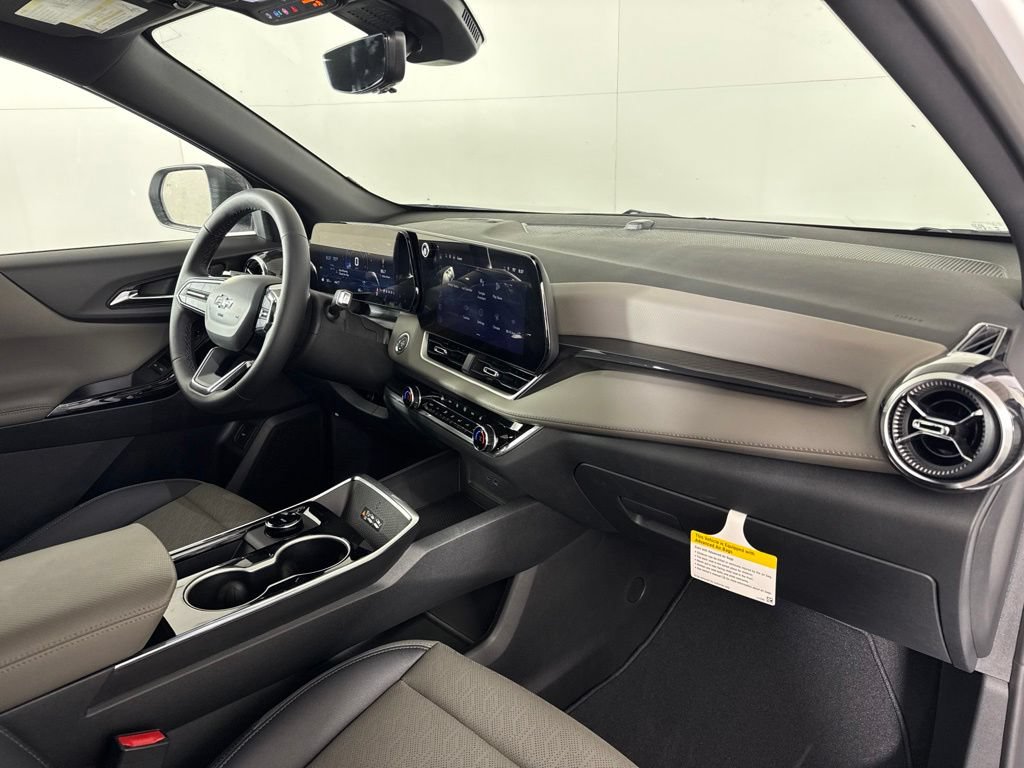 New 2026 Chevrolet Equinox LT w/ Convenience Package II AWD/4WD image 36