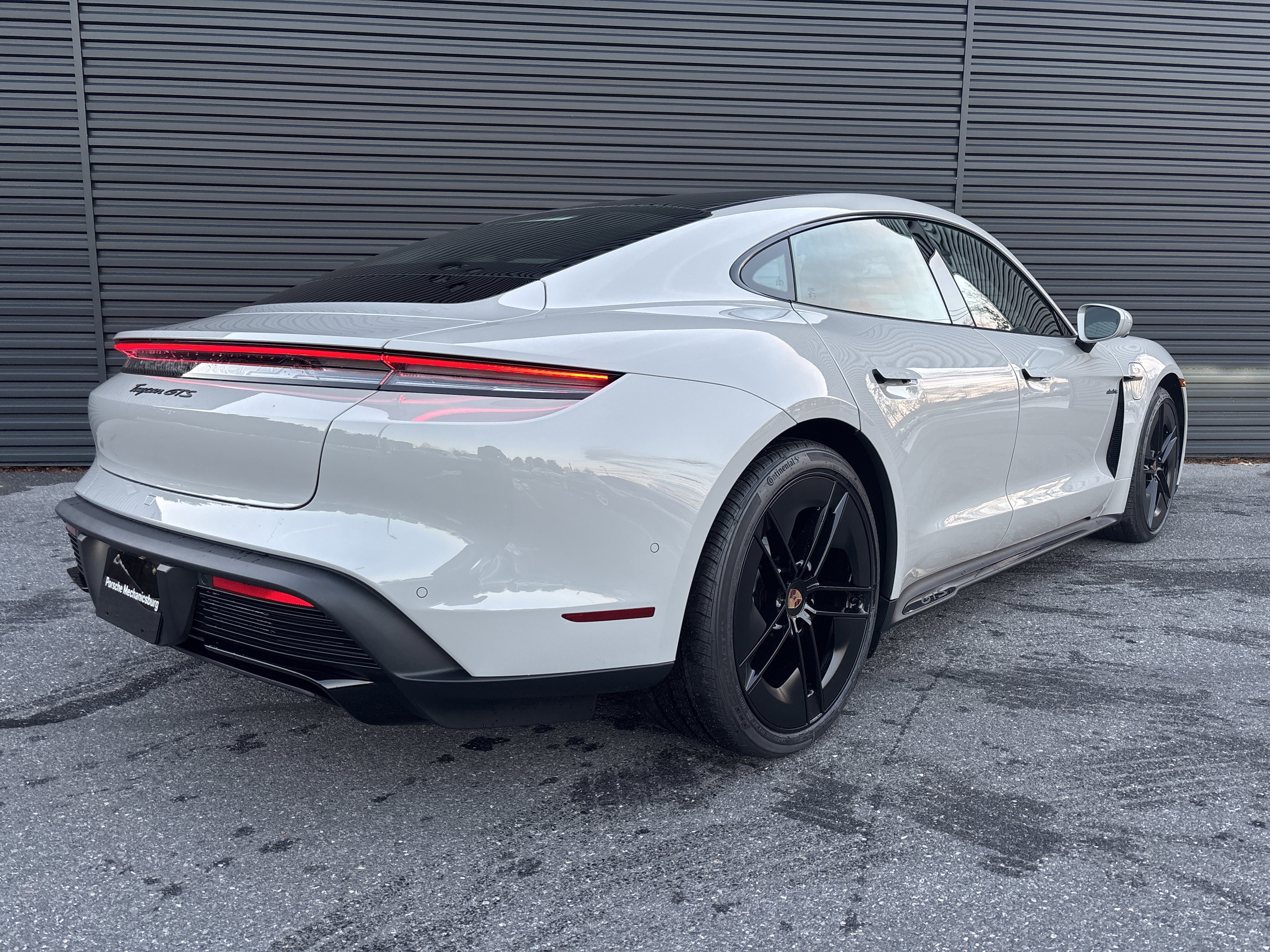 New 2026 Porsche Taycan GTS AWD/4WD image 5
