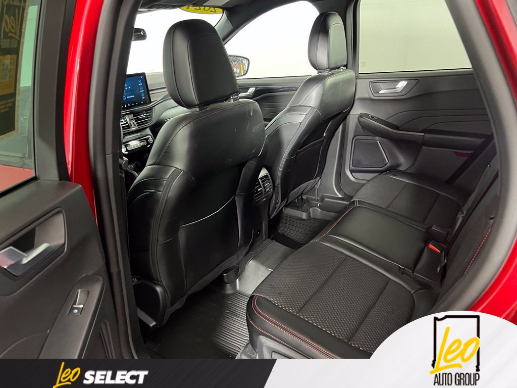 Used 2024 Ford Escape ST-Line w/ Tech Pack #1 AWD/4WD image 19