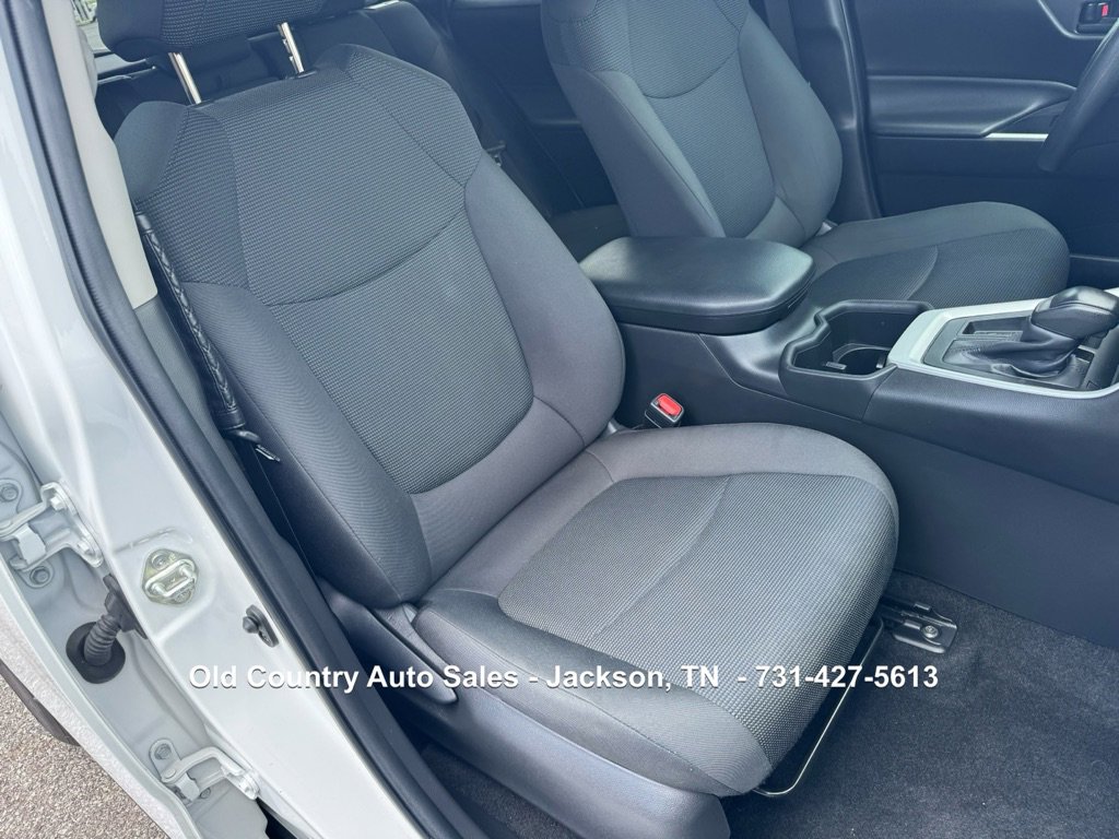 Used 2024 Toyota RAV4 LE image 14