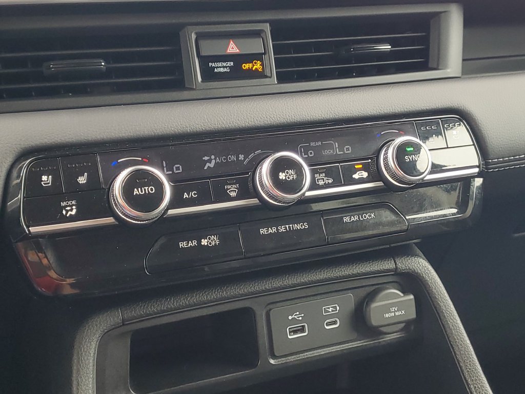 Certified 2025 Honda Pilot Elite image 31