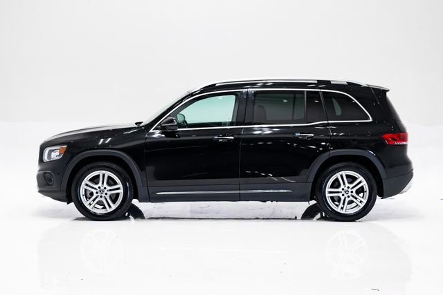 Used 2023 Mercedes-Benz GLB 250 4MATIC w/ Premium Package image 24