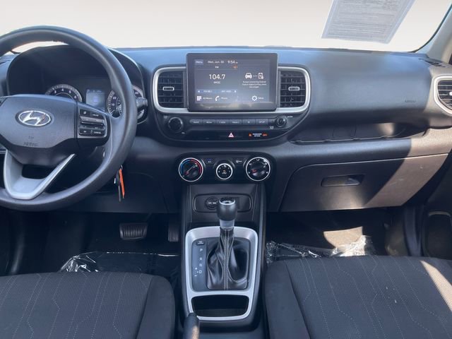 Used 2021 Hyundai Venue SE image 10