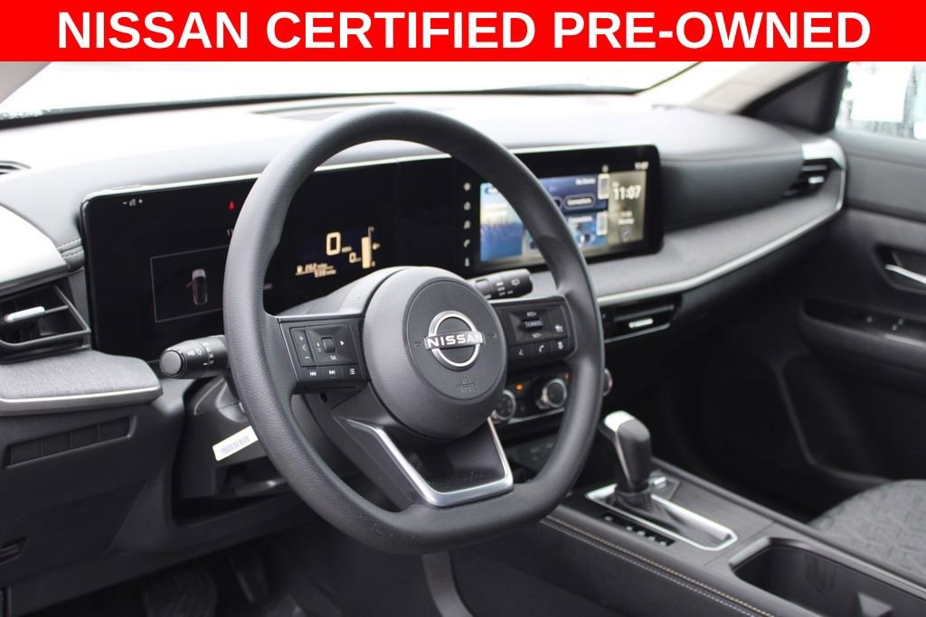 Certified 2025 Nissan Kicks SV image 18