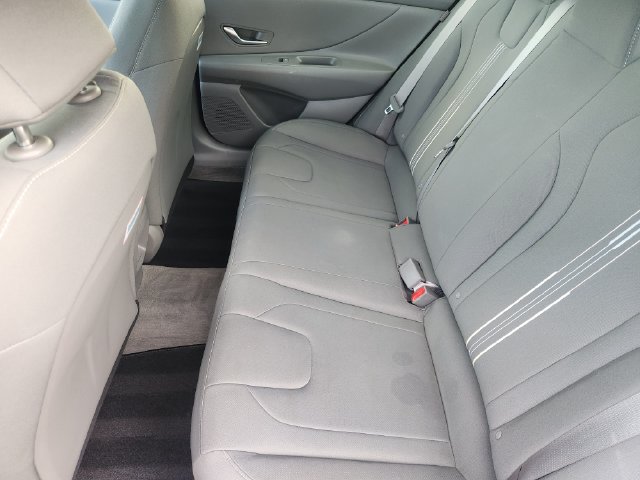 Used 2024 Hyundai Elantra Blue FWD image 26