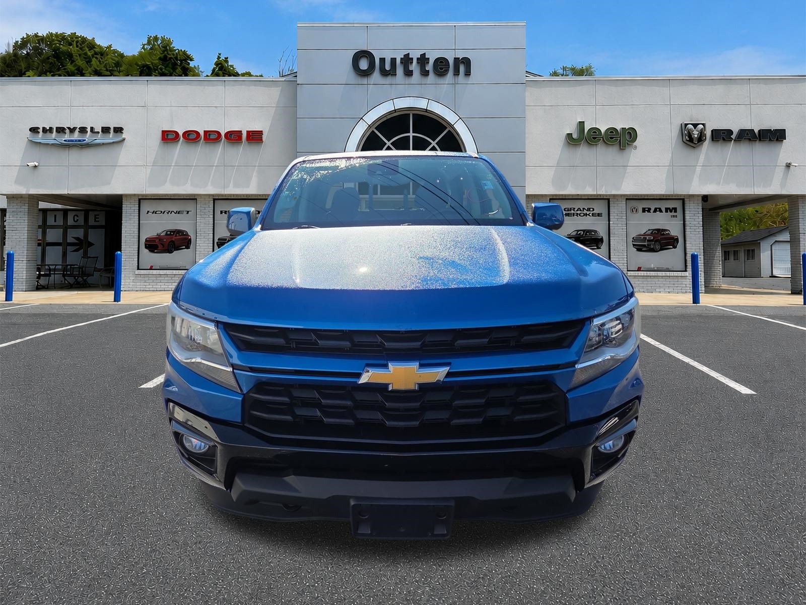 Used 2022 Chevrolet Colorado LT w/ Safety Package AWD/4WD image 9