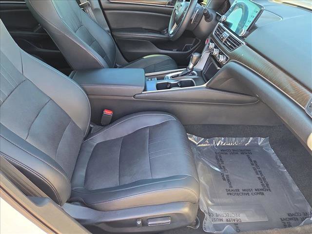 Used 2018 Honda Accord Touring image 22
