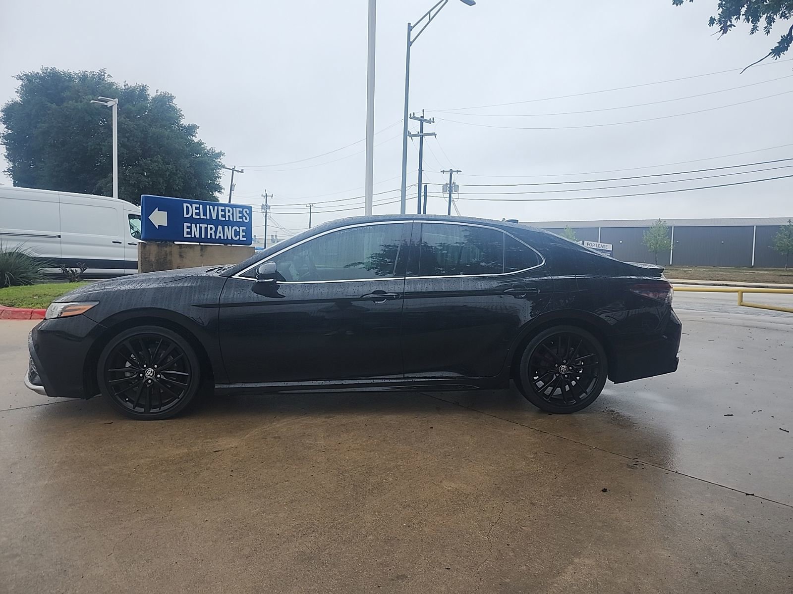 Used 2022 Toyota Camry XSE image 5