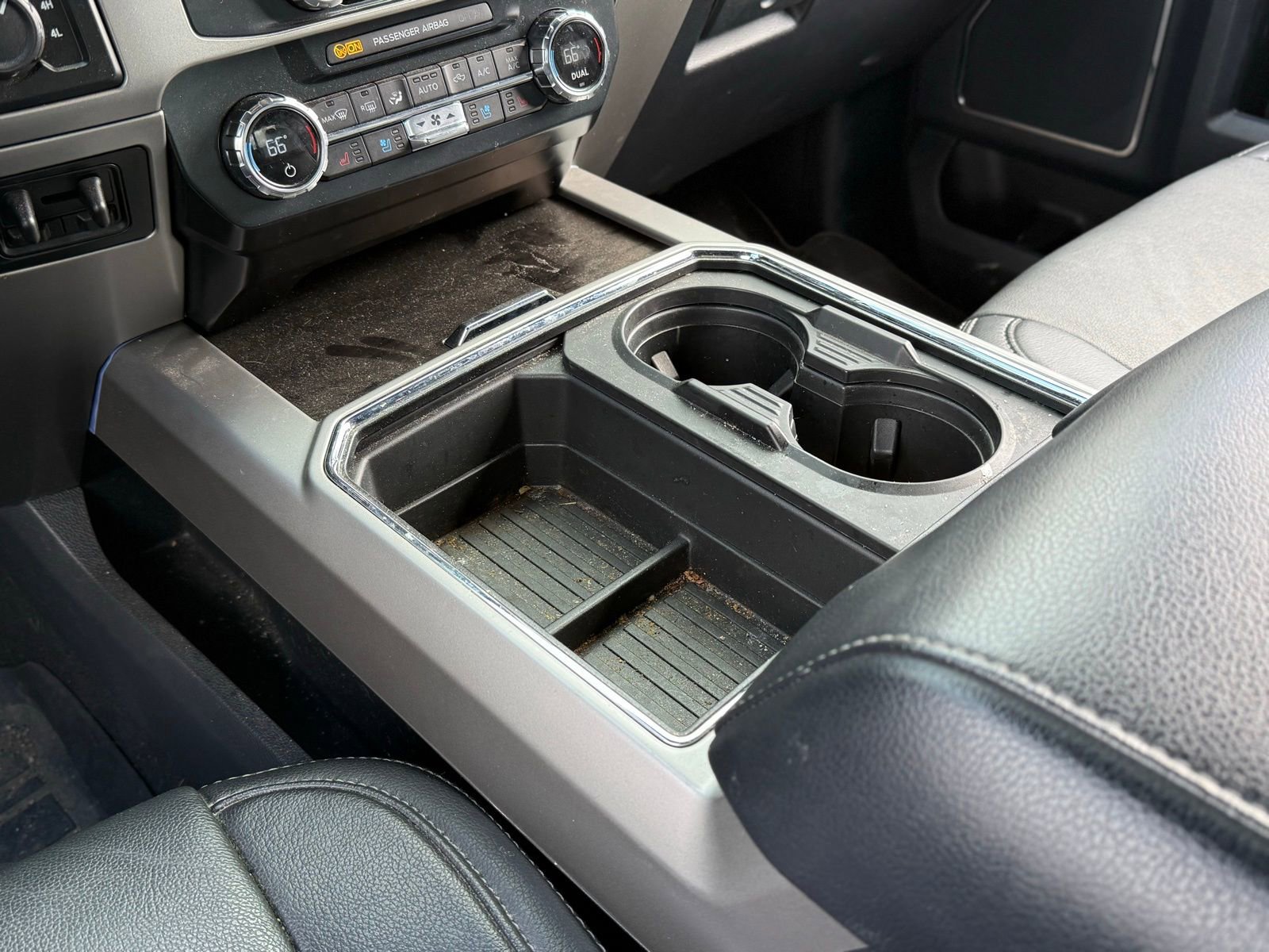 Used 2022 Ford F250 Lariat w/ Tremor Off-Road Package image 20