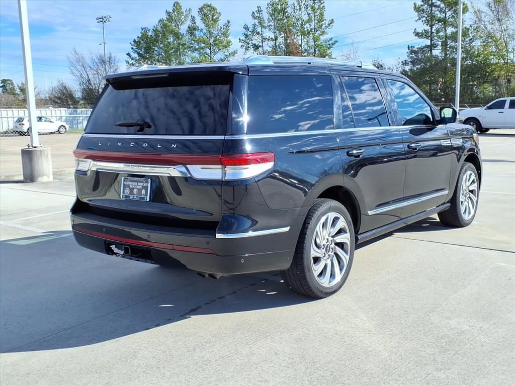 Used 2023 Lincoln Navigator Reserve image 7