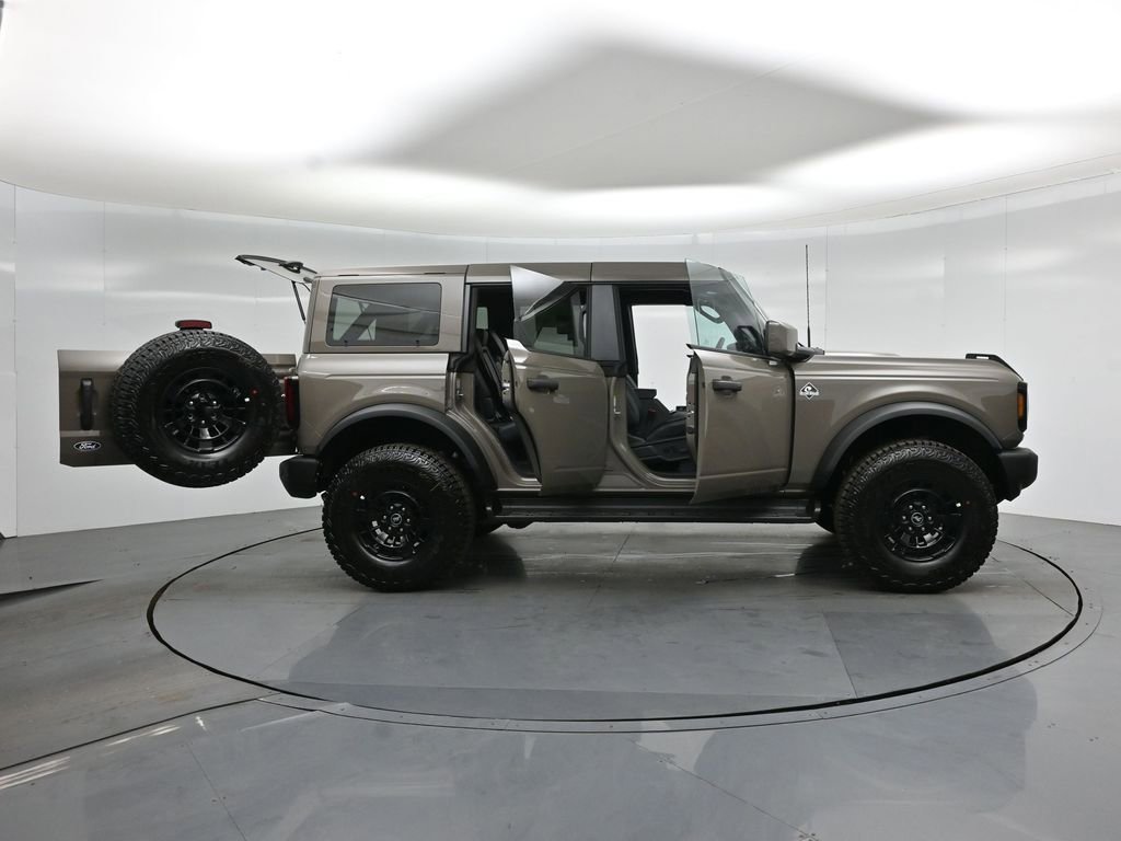 New 2026 Ford Bronco Outer Banks w/ Sasquatch Package image 4
