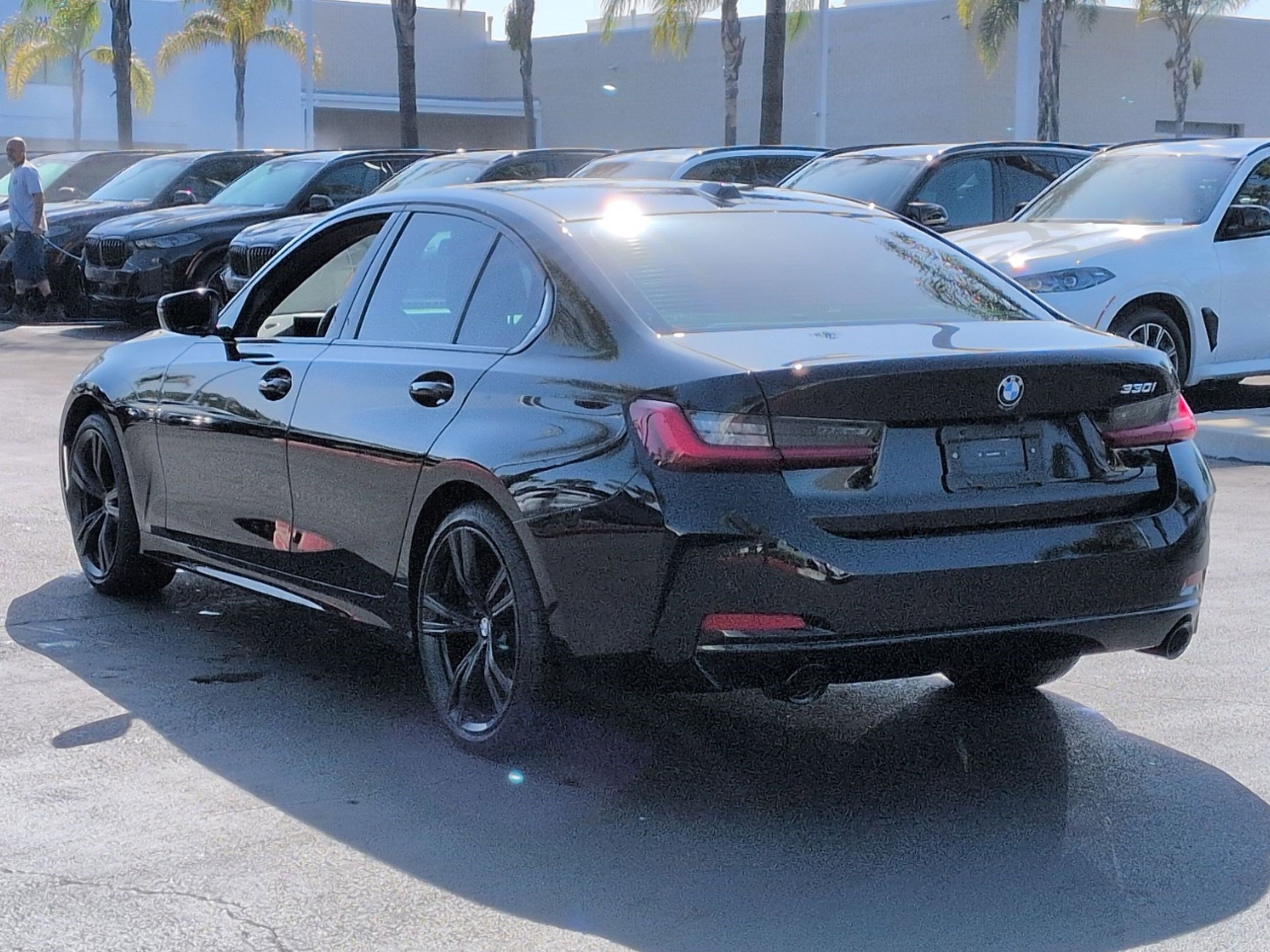 Certified 2023 BMW 330i Sedan w/ Convenience Package RWD image 8
