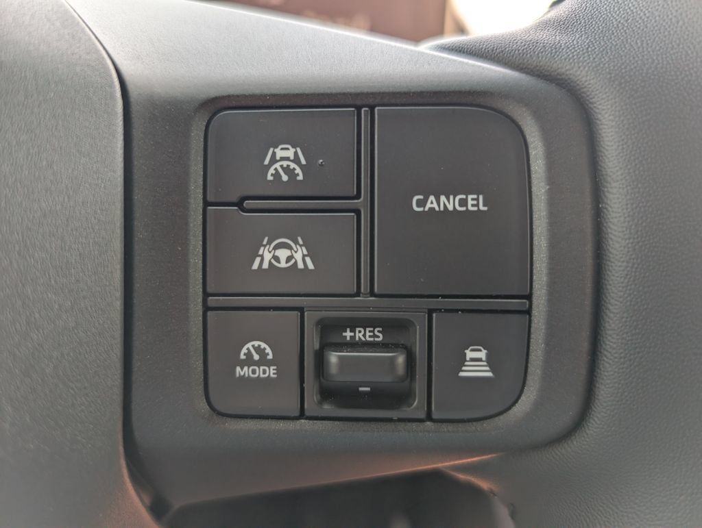 Used 2026 Toyota RAV4 XSE w/ Panoramic Sun Roof Package AWD/4WD image 20