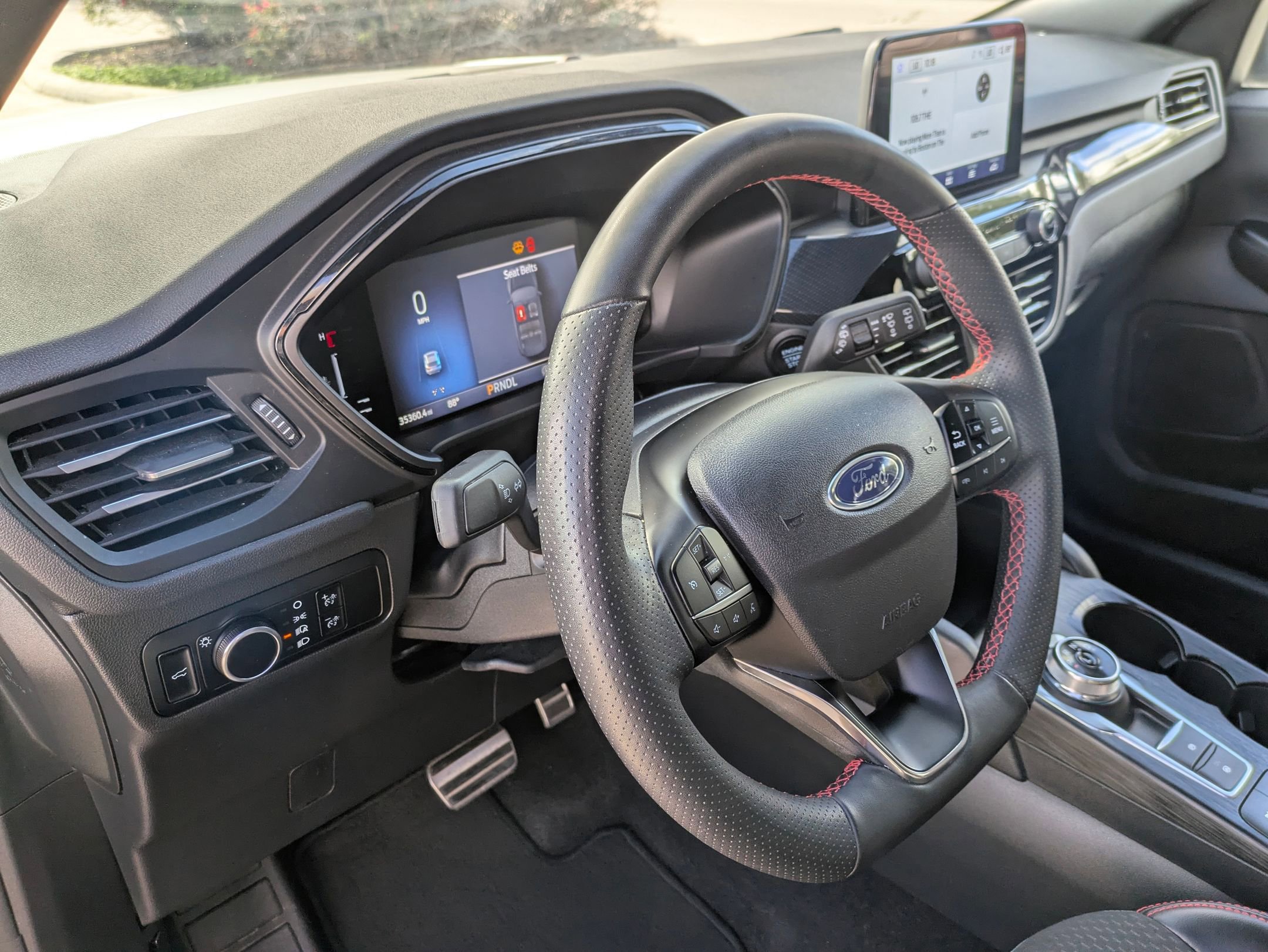 Used 2024 Ford Escape ST-Line image 10