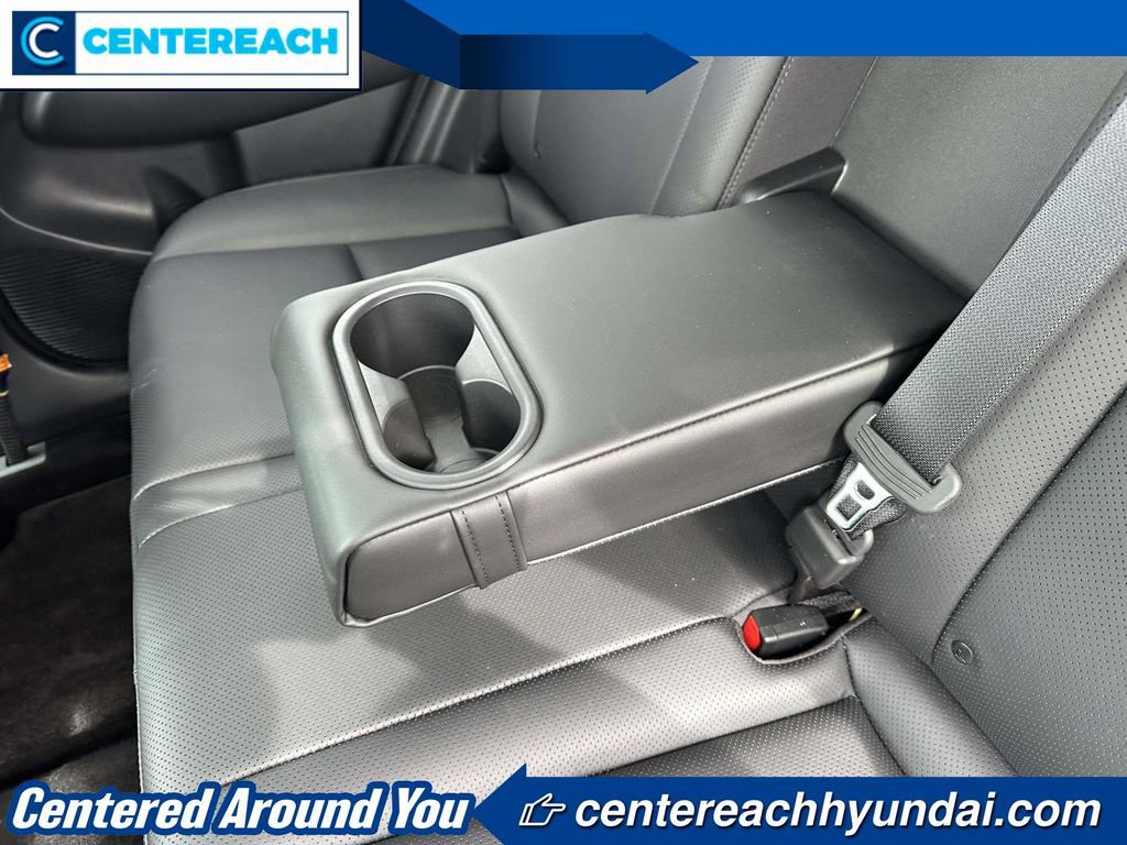 Used 2024 Hyundai Kona Limited AWD/4WD image 10