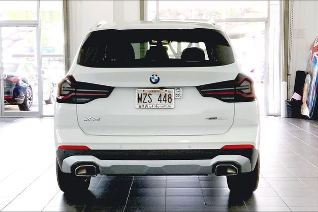 Used 2024 BMW X3 sDrive30i w/ Premium Package image 4