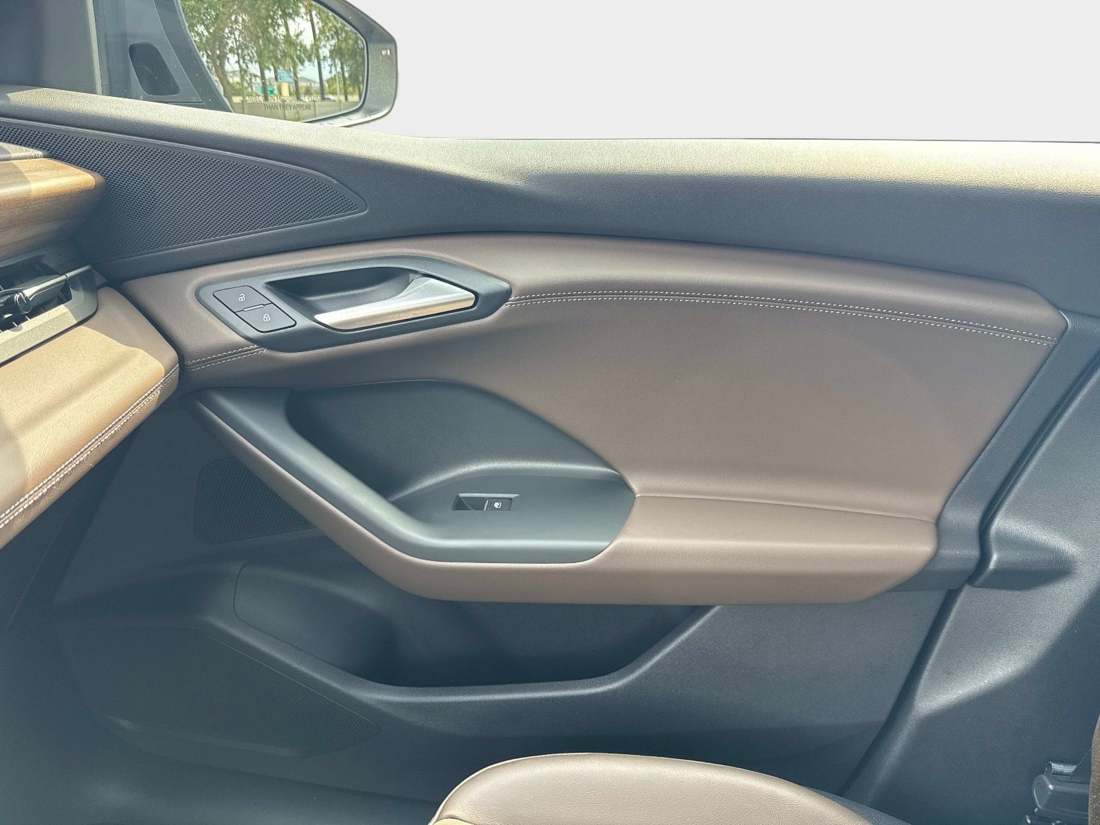 Used 2025 Audi Q6 e-tron Premium RWD image 21
