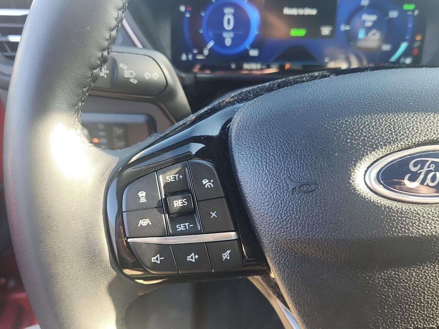 Used 2022 Ford Escape SEL w/ Technology Package image 15