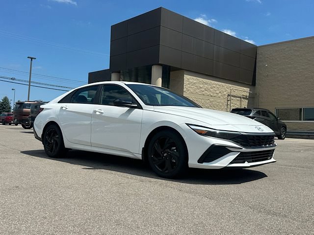 New 2026 Hyundai Elantra SEL Sport FWD image 9