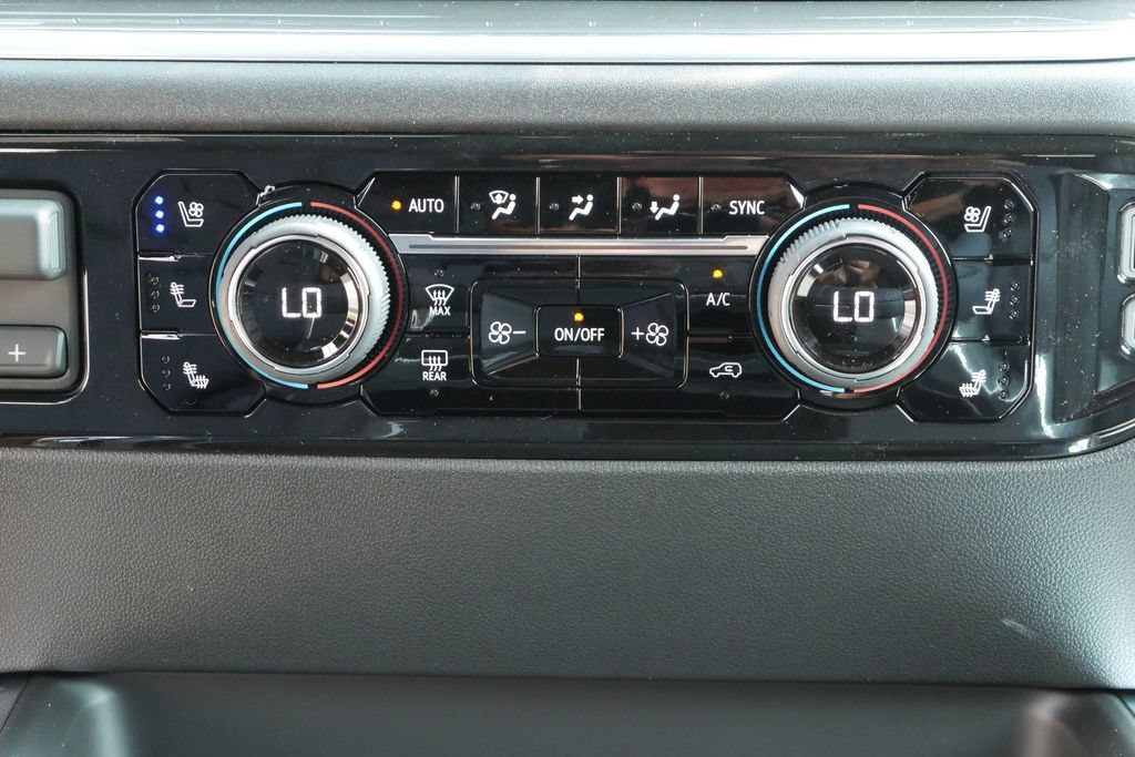 New 2026 Chevrolet Silverado 2500 High Country AWD/4WD image 28