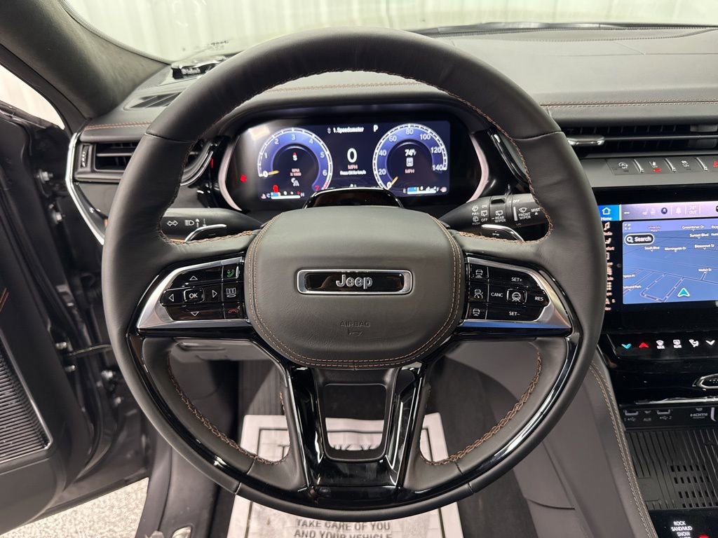 New 2026 Jeep Grand Cherokee Summit image 24