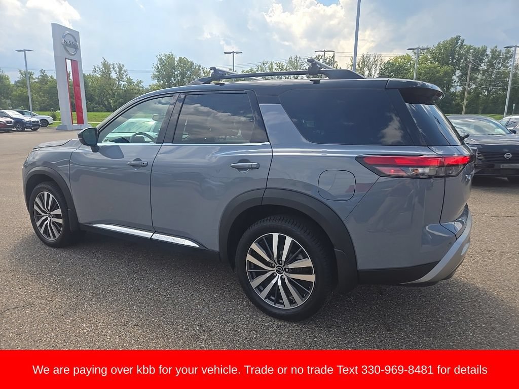 Used 2022 Nissan Pathfinder Platinum AWD/4WD image 6