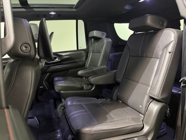 Used 2021 Chevrolet Suburban RST w/ Luxury Package AWD/4WD image 31