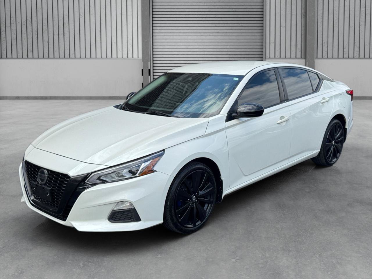 Used 2020 Nissan Altima 2.5 SR AWD/4WD image 29