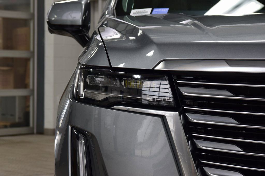 Used 2023 Cadillac Escalade Premium Luxury Platinum image 12